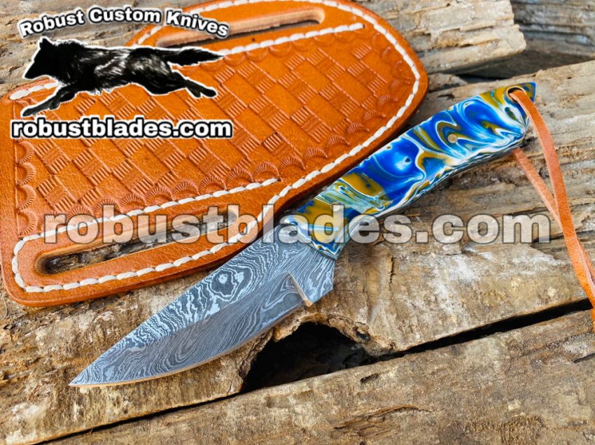 Custom Made Damascus Steel Cowboy And Skinner knife...