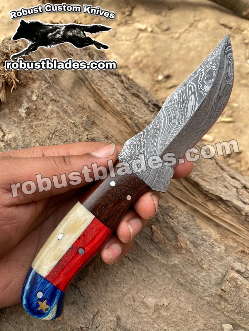 Custom Made Damascus Steel Cowboy and Skinner knife...