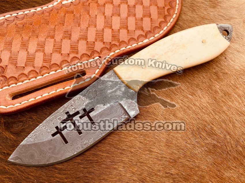 Custom Made Damascus Steel Cowboy knife…