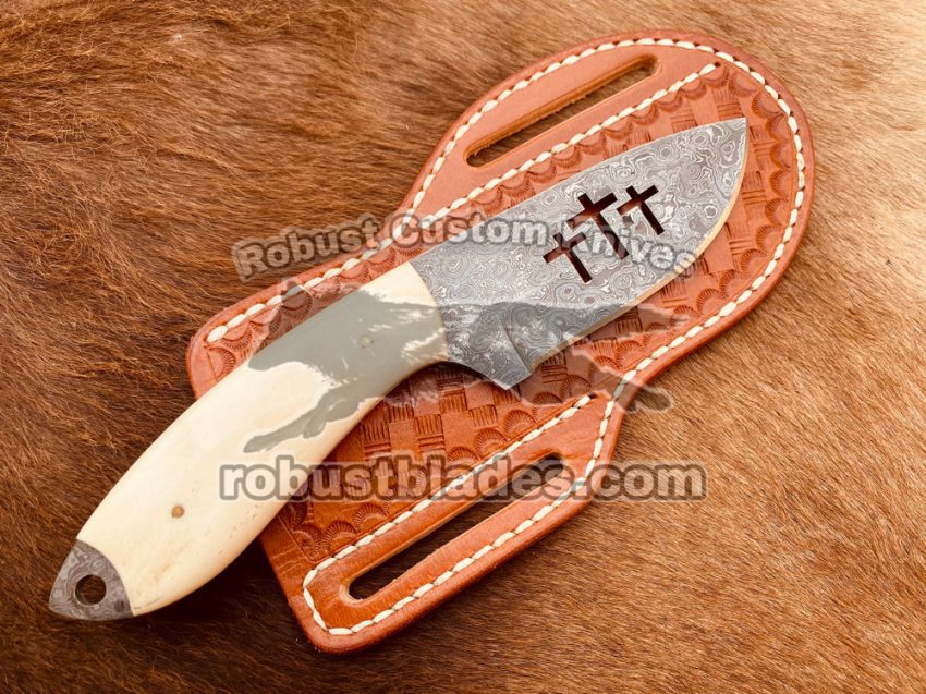 Custom Made Damascus Steel Cowboy knife…