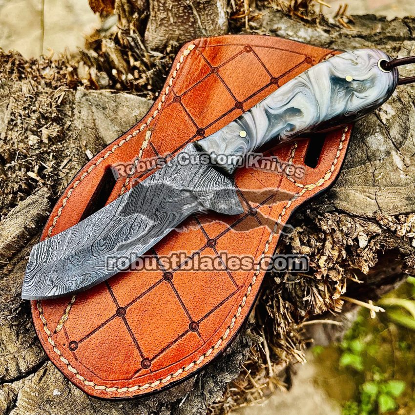 Black Smith Made Of Damascus Steel Handmade Cowboy Knife…